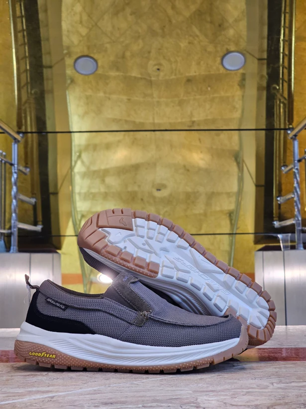 کتونی اسکیچرز مدل اسلیپ اینز | Skechers Slip-Ins | سایز 40تا۴۵ | ساخت ویتنام | کیفیت مستر