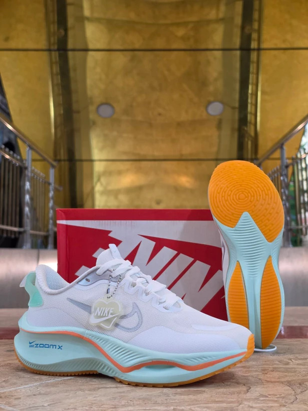 کتونی نایکی مدل زوم ایکس اینویسیبل ۳ | Nike ZoomX Invicible 3 | سایز 3۷تا۴۰ | ساخت ویتنام | کیفیت مستر